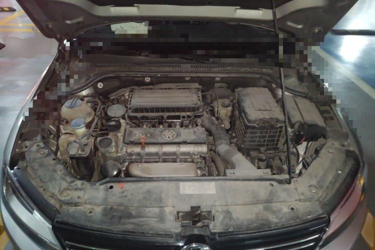 Used Volkswagen Sagitar 2014 Revised Version 1.6L Automatic Comfort Edition Engine Bay