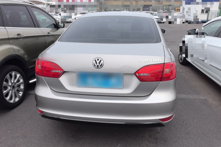 Used Volkswagen Sagitar 2014 1.6L Manual Comfort Model Exterior 8