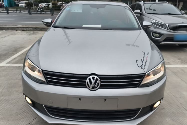 Used Volkswagen Sagitar 2014 Revised Version 1.6L Manual Comfort Edition Front