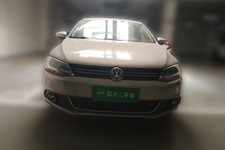 Used Volkswagen Sagitar 2014 1.6L Manual Comfort Model Front
