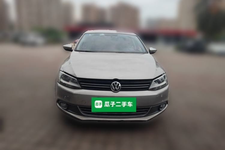 Used Volkswagen Sagitar 2014 1.6L Manual Comfort Model Front