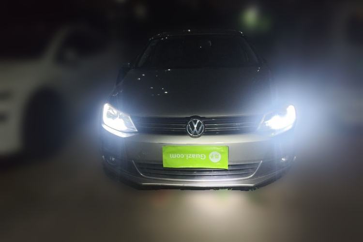 Used Volkswagen Sagitar 2014 1.6L Manual Comfort Model Front