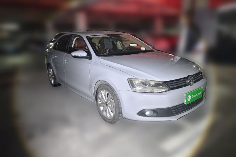 Used Volkswagen Sagitar 2014 1.6L Automatic Comfort Model Front Right 45 Deg