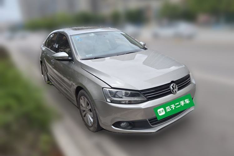 Used Volkswagen Sagitar 2014 Revised Version 1.6L Automatic Comfort Edition Front Right 45 Deg