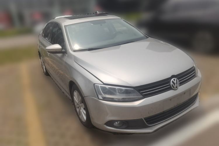 Used Volkswagen Sagitar 2014 Revised Version 1.6L Manual Comfort Edition Front Right 45 Deg