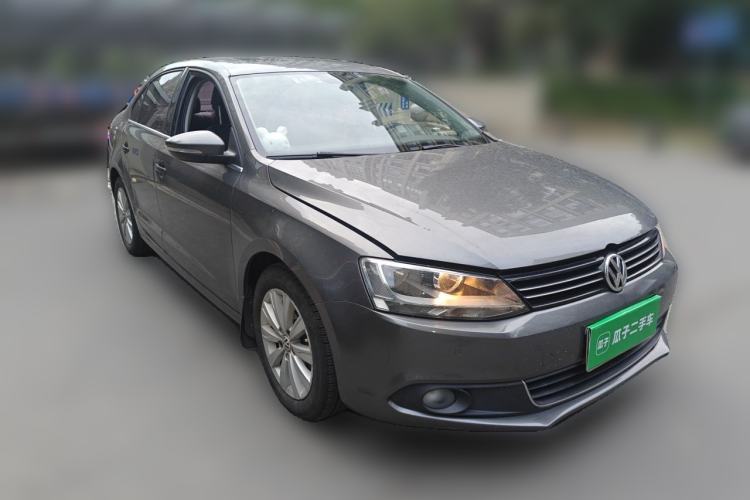 Used Volkswagen Sagitar 2014 Revised Version 1.4TSI Manual Luxury Edition Front Right 45 Deg