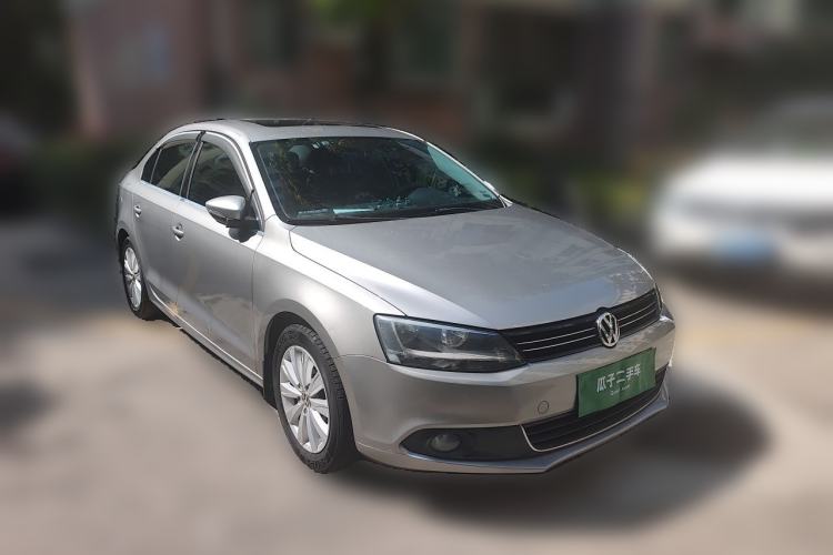 Used Volkswagen Sagitar 2014 Revised Version 1.6L Automatic Comfort Edition Front Right 45 Deg