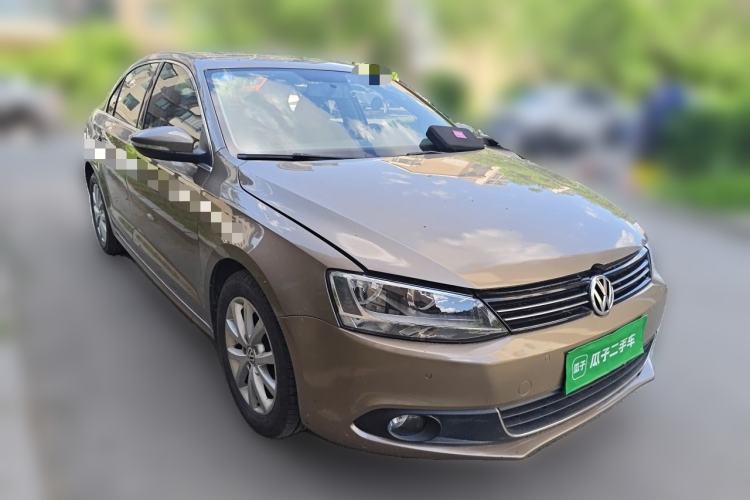 Used Volkswagen Sagitar 2014 Revised Version 1.4TSI Manual Luxury Edition Front Right 45 Deg