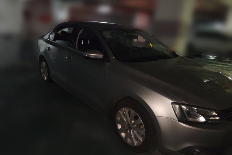Used Volkswagen Sagitar 2014 Revised Version 1.4TSI Automatic Luxury Edition Front Right 45 Deg