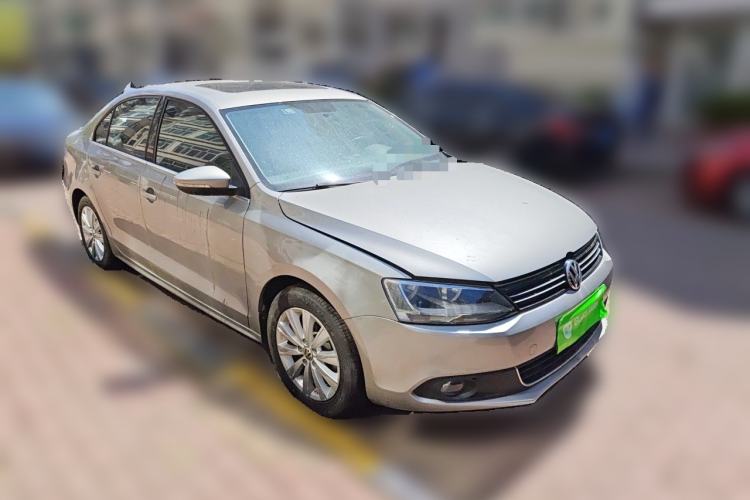 Used Volkswagen Sagitar 2014 1.6L Automatic Comfort Model Front Right 45 Deg