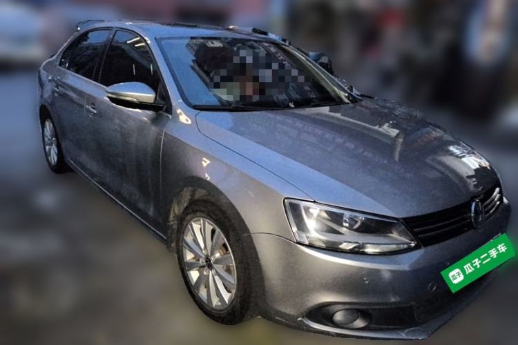 Used Volkswagen Sagitar 2014 Revised Version 1.4TSI Automatic Luxury Edition Front Right 45 Deg