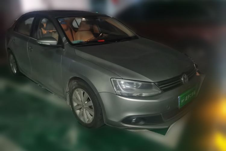 Used Volkswagen Sagitar 2014 Revised Version 1.4TSI Manual Luxury Edition Front Right 45 Deg