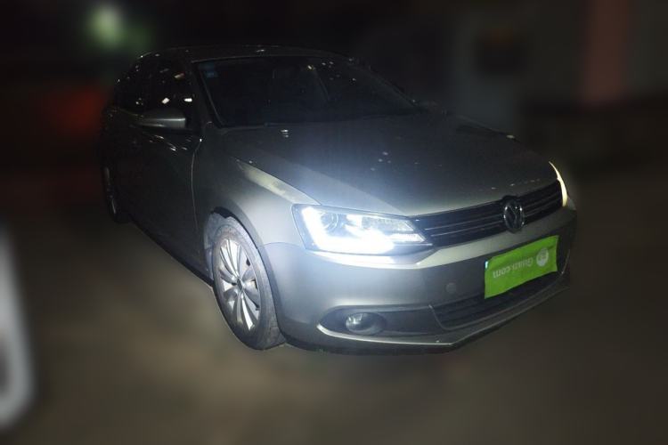 Used Volkswagen Sagitar 2014 1.6L Manual Comfort Model Front Right 45 Deg