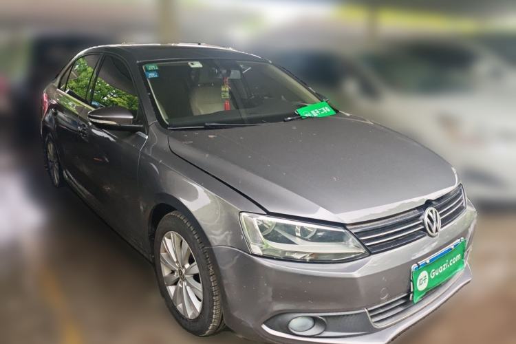Used Volkswagen Sagitar 2014 1.6L Automatic Comfort Model Front Right 45 Deg