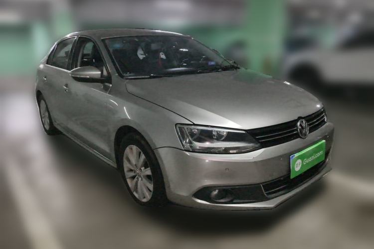 Used Volkswagen Sagitar 2014 Revised Version 1.4TSI Manual Luxury Edition Front Right 45 Deg