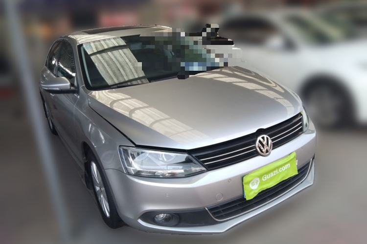 Used Volkswagen Sagitar 2014 Revised Version 1.4TSI Automatic Luxury Edition Front Right 45 Deg