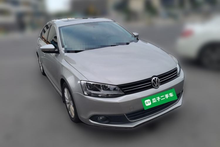 Used Volkswagen Sagitar 2014 Revised Version 1.6L Manual Comfort Edition Front Right 45 Deg