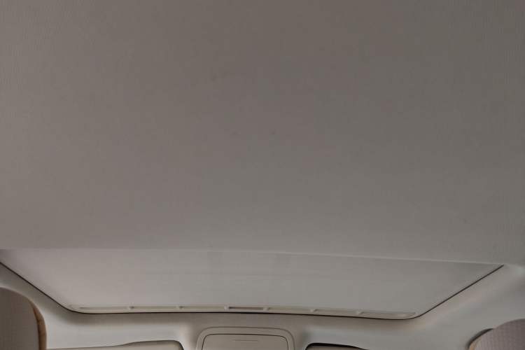 Used Volkswagen Sagitar 2014 Revised Version 1.6L Automatic Comfort Edition Headliner