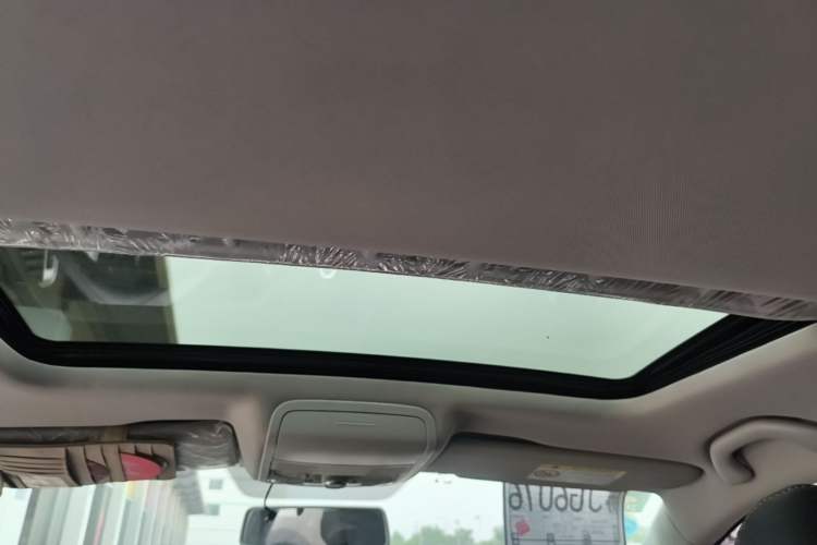 Used Volkswagen Sagitar 2014 Revised Version 1.6L Manual Comfort Edition Headliner
