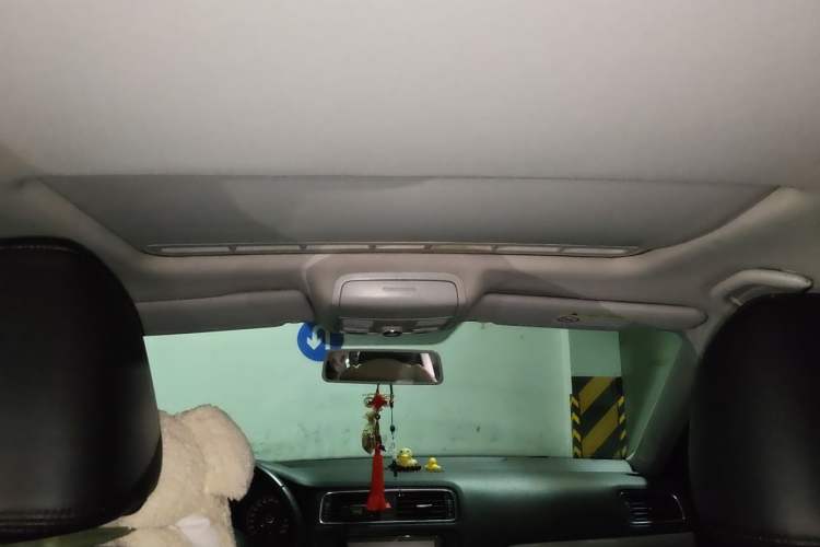 Used Volkswagen Sagitar 2014 1.6L Automatic Comfort Model Headliner
