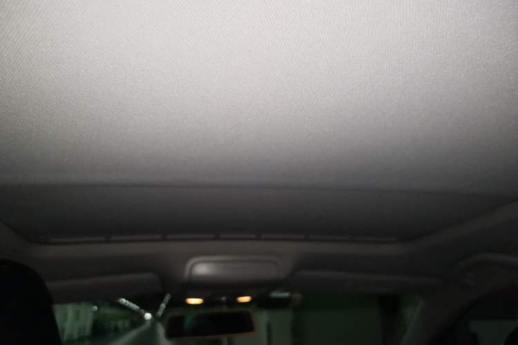 Used Volkswagen Sagitar 2014 Revised Version 1.6L Automatic Comfort Edition Headliner