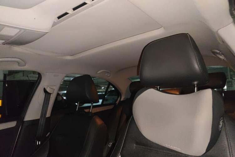 Used Volkswagen Sagitar 2014 Revised Version 1.6L Manual Comfort Edition Headliner