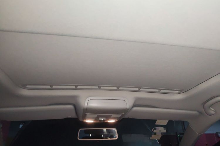 Used Volkswagen Sagitar 2014 Revised Version 1.6L Automatic Comfort Edition Headliner