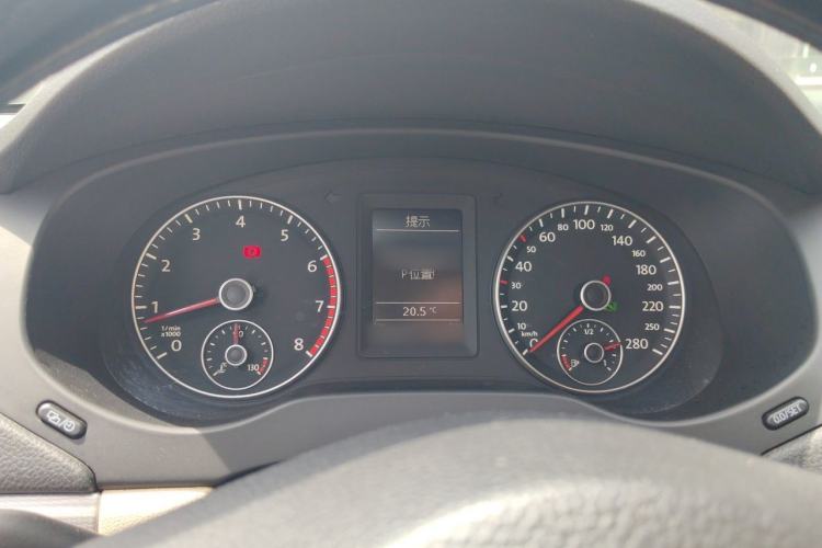 Used Volkswagen Sagitar 2014 Revised Version 1.4TSI Automatic Luxury Edition Instrument Cluster