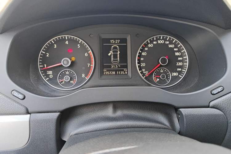 Used Volkswagen Sagitar 2014 Revised Version 1.4TSI Manual Luxury Edition Instrument Cluster