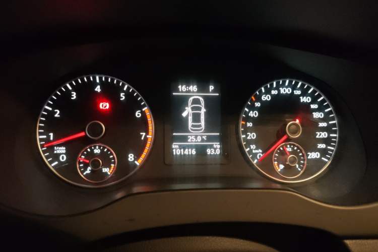 Used Volkswagen Sagitar 2014 Revised Version 1.4TSI Automatic Luxury Edition Instrument Cluster
