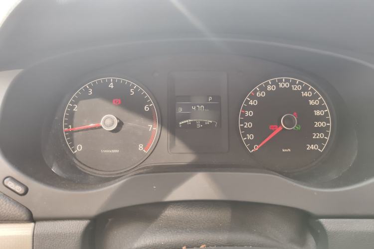 Used Volkswagen Sagitar 2014 Revised Version 1.6L Automatic Comfort Edition Instrument Cluster