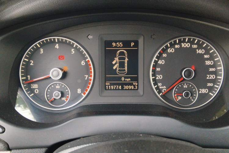 Used Volkswagen Sagitar 2014 Revised Version 1.4TSI Automatic Luxury Edition Instrument Cluster