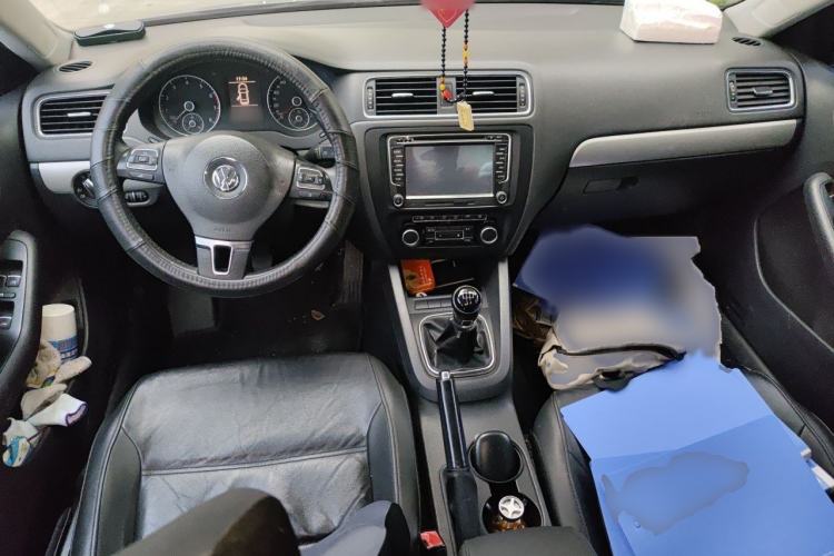 Used Volkswagen Sagitar 2014 1.4TSI Manual Luxury Model Interior 2