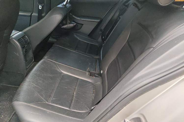 Used Volkswagen Sagitar 2014 1.4TSI Manual Luxury Model Interior 4