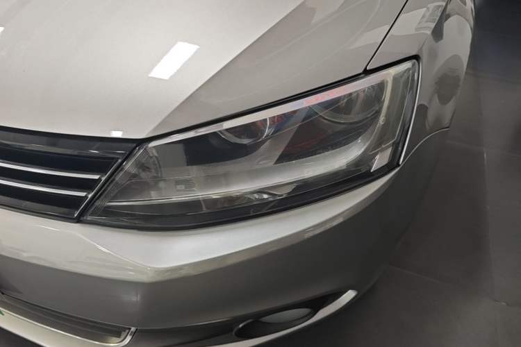 Used Volkswagen Sagitar 2014 Revised Version 1.6L Automatic Comfort Edition Left Front Headlight