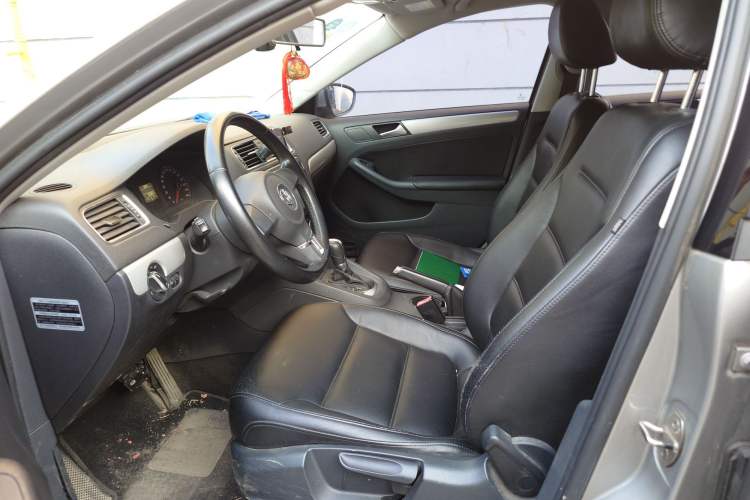 Used Volkswagen Sagitar 2014 1.6L Automatic Comfort Model Left Front Seat
