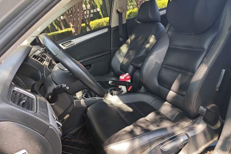 Used Volkswagen Sagitar 2014 1.4TSI Manual Luxury Model Left Front Seat