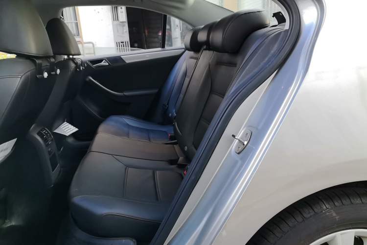 Used Volkswagen Sagitar 2014 1.6L Automatic Comfort Model Left Rear Seat