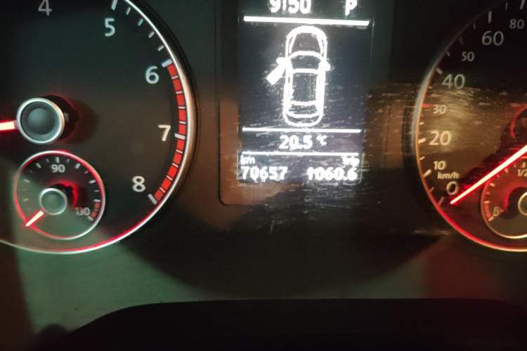Used Volkswagen Sagitar 2014 Revised Version 1.4TSI Automatic Luxury Edition Odometer Close Up