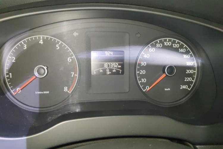 Used Volkswagen Sagitar 2014 Revised Version 1.6L Automatic Leading Edition Odometer Close Up