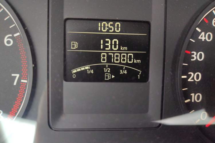 Used Volkswagen Sagitar 2014 1.6L Manual Comfort Model Odometer Close Up