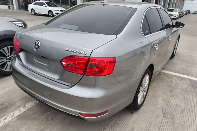 Used Volkswagen Sagitar 2014 Revised Version 1.6L Manual Comfort Edition Rear Right 45 Deg