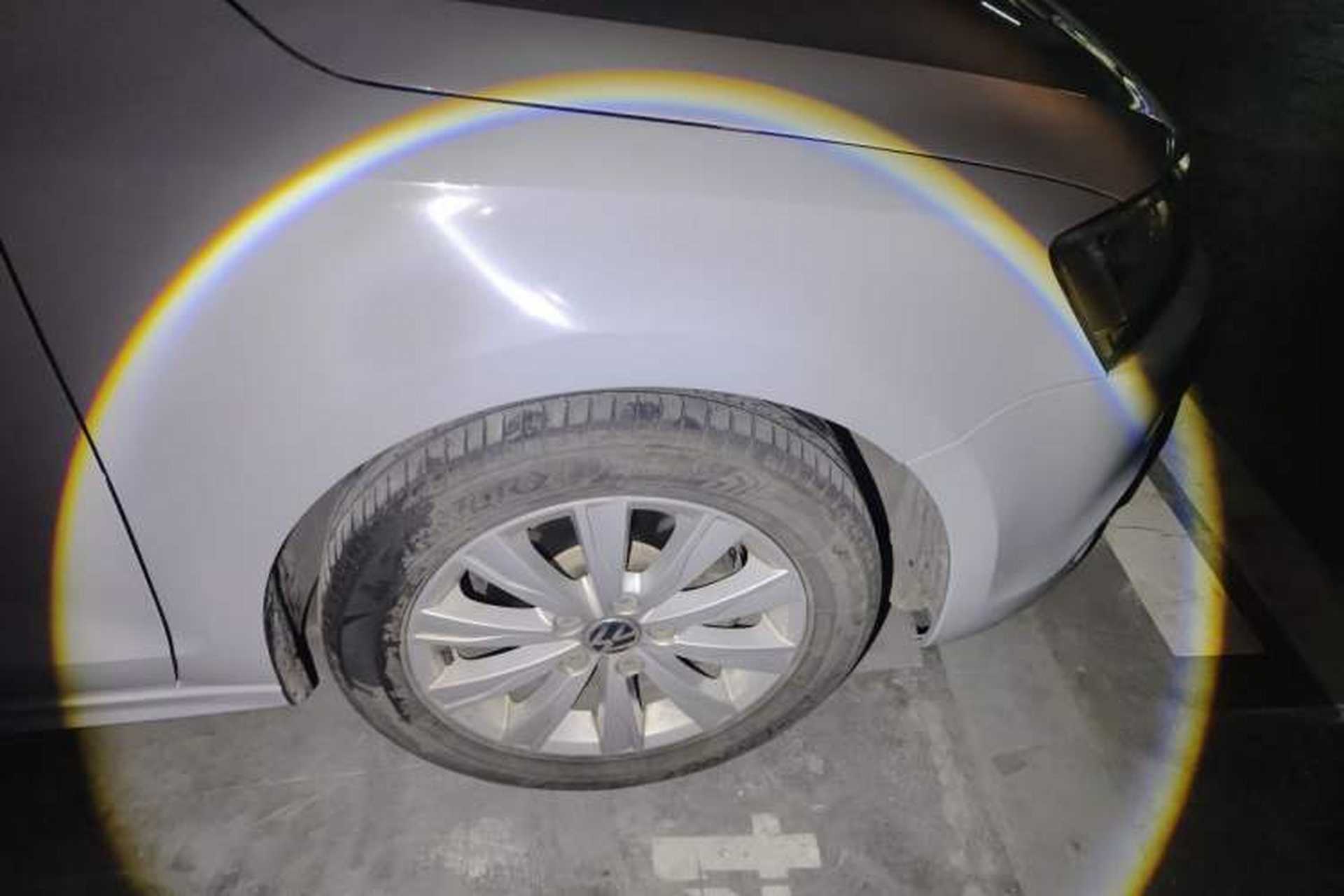 Used Volkswagen Sagitar 2014 1.6L Automatic Comfort Model Right Front Wheel Hub