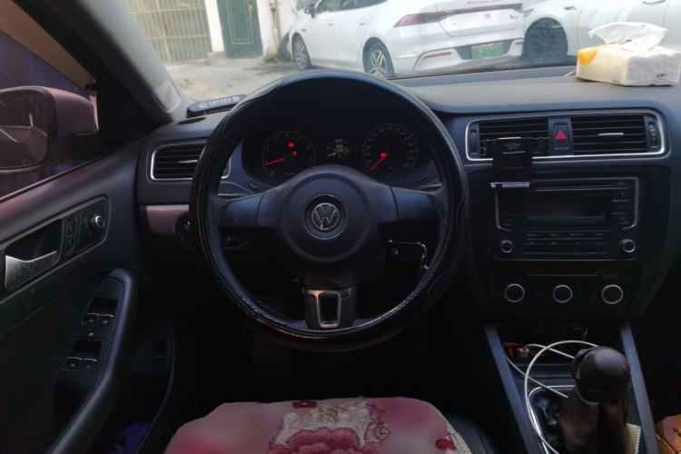 Used Volkswagen Sagitar 2014 Revised Version 1.6L Manual Comfort Edition Steering Wheel