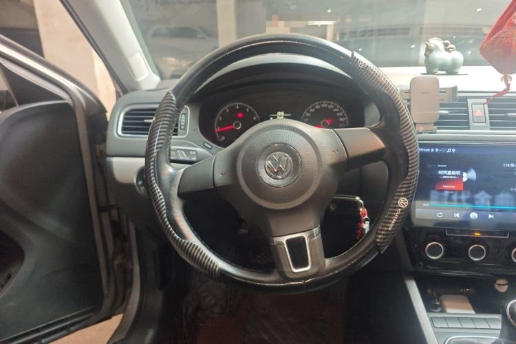 Used Volkswagen Sagitar 2014 Revised Version 1.6L Manual Comfort Edition Steering Wheel