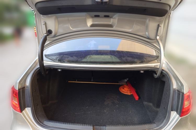 Used Volkswagen Sagitar 2014 1.6L Automatic Comfort Model Trunk