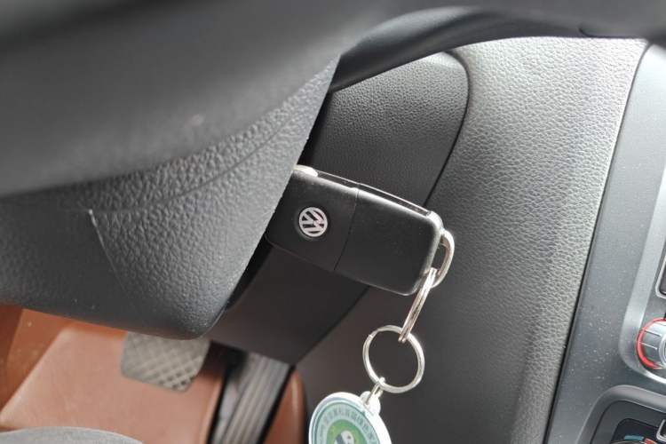 Used Volkswagen Sagitar 2014 1.4TSI Automatic Luxury Model Vehicle Key