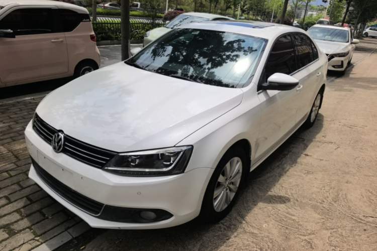 Used Volkswagen Sagitar 2014 Revised Version 1.4TSI Automatic Luxury Edition Guazi used car, China used car export, Used car for sale, Used cars, Cheapest cars for sale