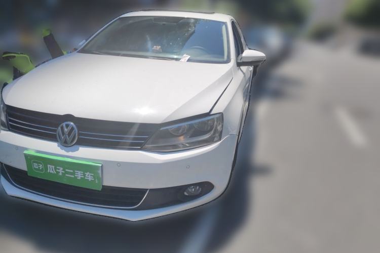Used Volkswagen Sagitar 2014 Revised Version 1.4TSI Automatic Luxury Edition Guazi used car, China used car export, Used car for sale, Used  cars, Cheapest cars for sale