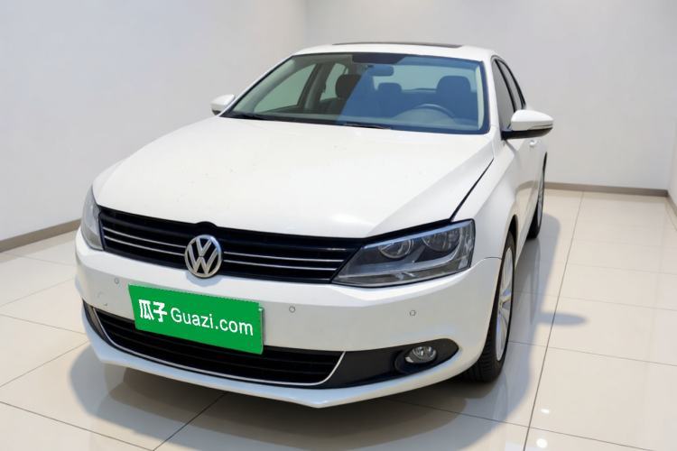 Gebrauchter Volkswagen Sagitar 2014 Revised Version 1.4TSI Automatic Luxury Edition Guazi used car, China used car export, Used car for sale, Used cars, Cheapest cars for sale